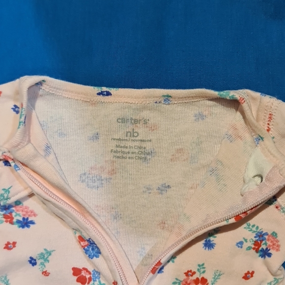 Carter's Newborn Zip Cotton Footless PJ - Picture 2 of 3